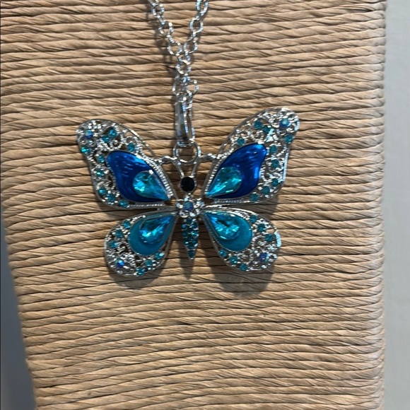 Paparazzi Blue and Silver Necklace with Intricate Design - Picture 4 of 12